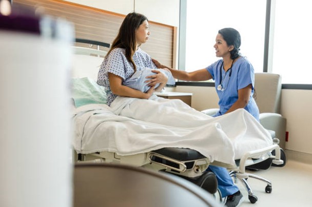 Image of a hospital delivery room